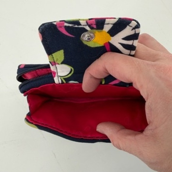 Vera Bradley Quilted Floral Butterfly Zip Around Wristlet Wallet - Picture 5 of 8